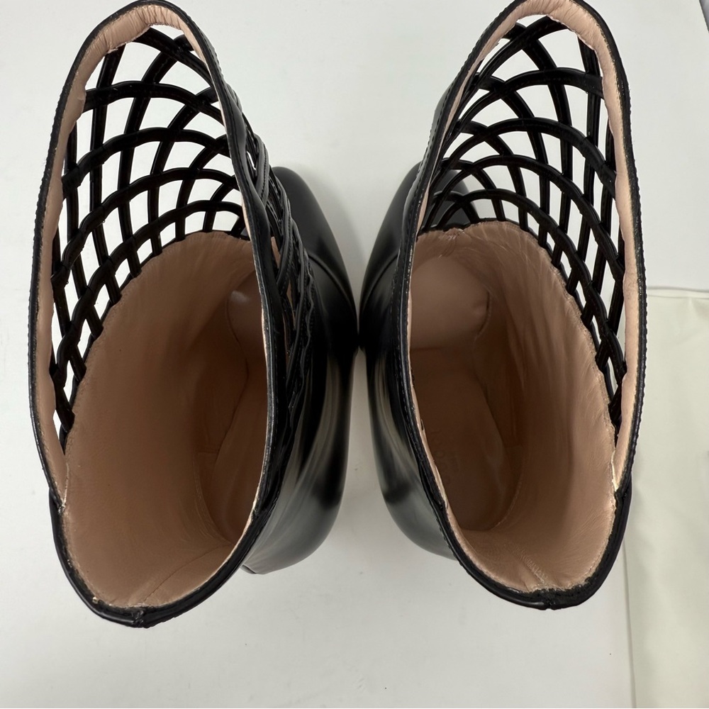 NEW‎ Gucci Plume Calfskin Damir Cutout Lattice Leather Ankle Booties Black 39.5 - Picture 9 of 14